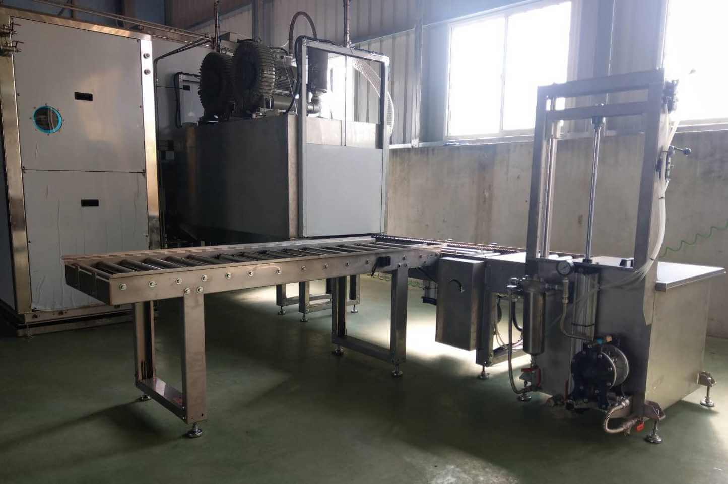 自動超音波清洗機,真空回收機,工業清洗設備,工業清洗機